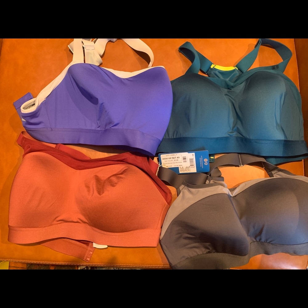 Brooks Dare Racerback sports bra (four)
